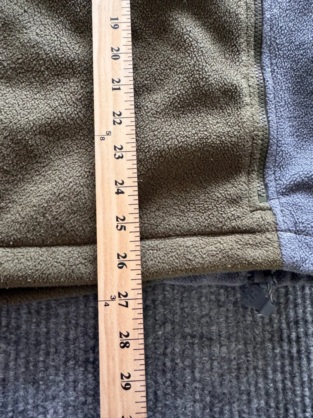 Helly‎ Hansen Olive Green Fleece Vest with Gray Side Panels Mens Large